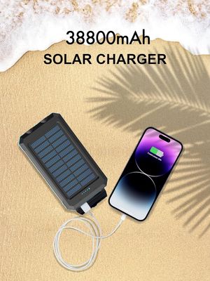 38800mAh सौर ऊर्जा यूएसबी पावर बैंक आउटडोर कैम्पिंग के लिए जलरोधक